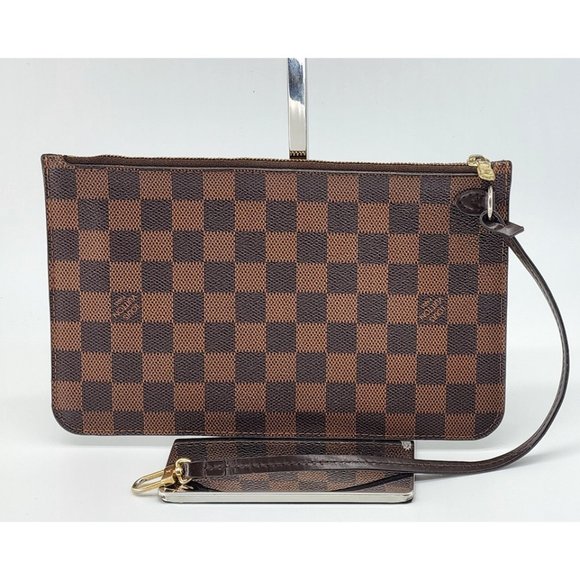Louis Vuitton Neverfull MM Pochette in Damier Ebene in Excellent Condition - Picture 1 of 4